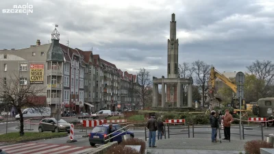 Tytanowy_Lucjan - @hrumque: Też uważam, że nie powinno się takich rzeczy burzyć (jeże...