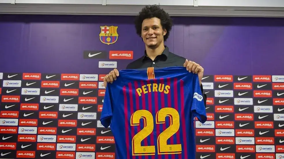 mandanda - Po kim on taki pazerny na bramki? Bo chyba nie po mnie

#konkursnanajbardz...