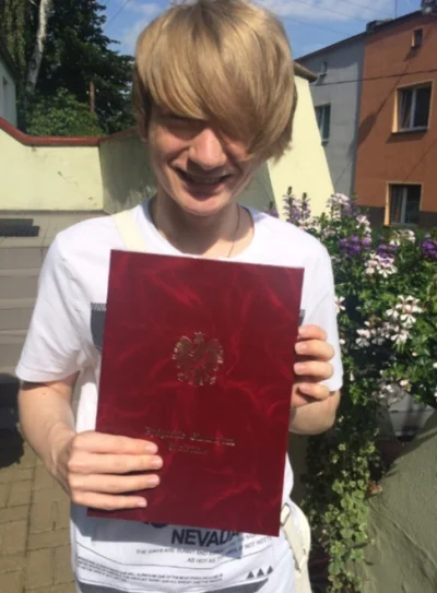 oesucotusieodwala - #raportzpanstwasrodka Filippa wraca do patorodzinki, bo jako rodo...