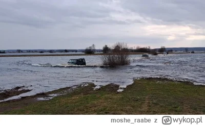 moshe_raabe - Rzeka Narew, okolice Wizny. Zabrakło desantu wojska i przelatującego śm...