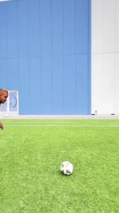 nibynoozki - @maikeleleq: dobre te niektóre filmy (animacja moze byc fejkiem, a tamte...