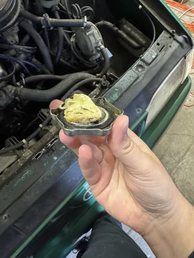 hpiotrekh - @zar0x: Ale przecież tu nic nie ma niepokojącego. 
A LM to myślisz, że ja...