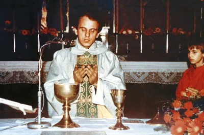 _.....s - To już 40 lat... Pamiętamy.

#popieluszko #wiara