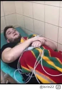 isrin22 - @quer: Żyje, strop się zawalił pod ciężarem grubasa. Leży właśnie w szpital...