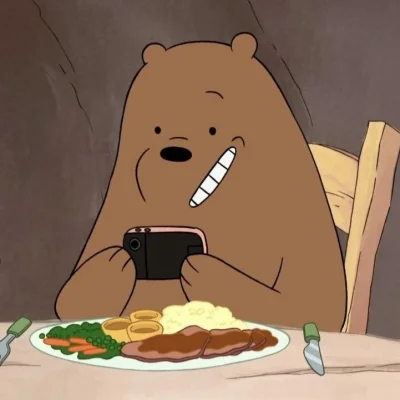 dodi-lukebakio - #f1 #codziennyolliebearman 

Patrzy w telefon i się cieszy ;)