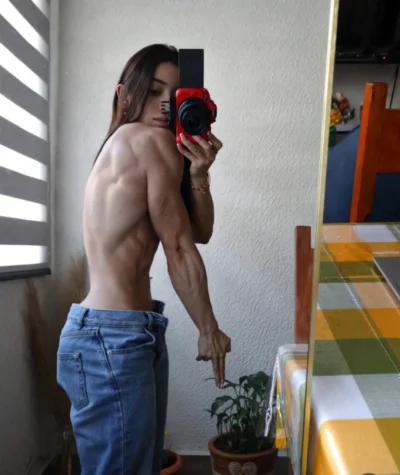 Jashon_Statham - Lekki zarys mięśni ( ͡º ͜ʖ͡º)
#przegryw #mikrokoksy