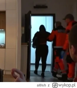 al0sh - #ajemge1 100 km do geja przejechała i nie pykło to chociaż trójkąt z ratownik...