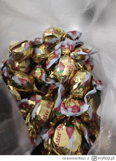 GrammarNazi - @miszczu_blady Sto lat Panie Mireczku!

Pewnie to przez demencje, ale z...