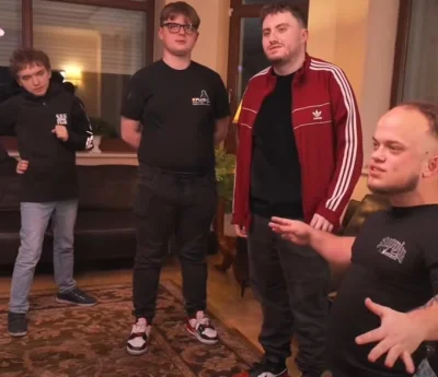 veve77 - #primemma 

Baxton też stosuje zasade kontrastu i dobiera takich kolegów: