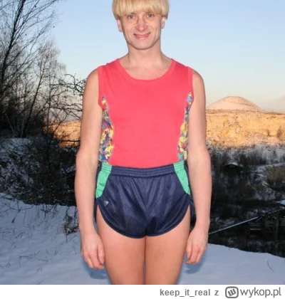 keepitreal - @myk-myk-myk: mi to przypomina tego typa: