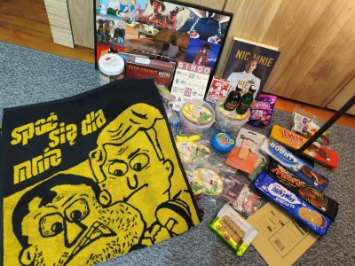 PanPomidorek - @PanPomidorek: trudno jest pokazać ogrom tej paczki na jednym foto!