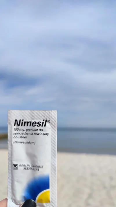 a.....a - pijcie ze mną nimesil na plaży ʕ•ᴥ•ʔ