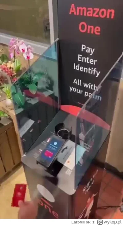 EarpMIToR - i tak obroża się zaciska na szyjach dobrych piesków ( ͡° ͜ʖ ͡°)
#swiat #a...