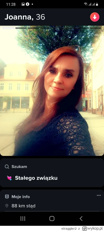 straggler2 - Dwa lata starsza, po zawodówce, brak opisu.
Jestem pajacem o zerowej war...