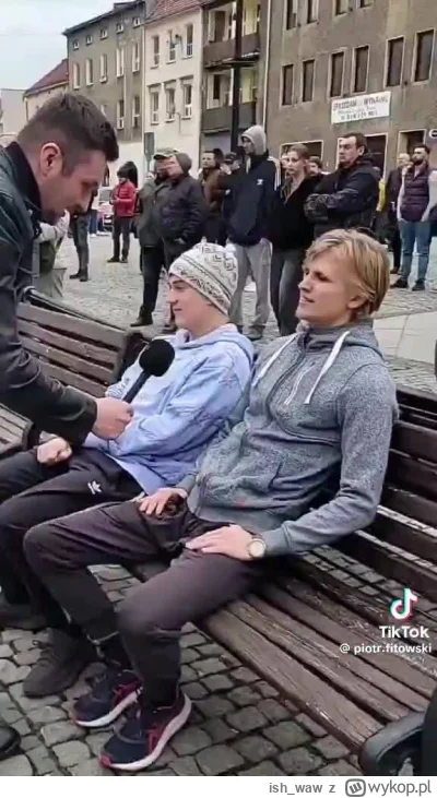 ish_waw - Konfiarzowi wystarczy dać się swobodnie wypowiedzieć, żeby wyszło z tego sz...