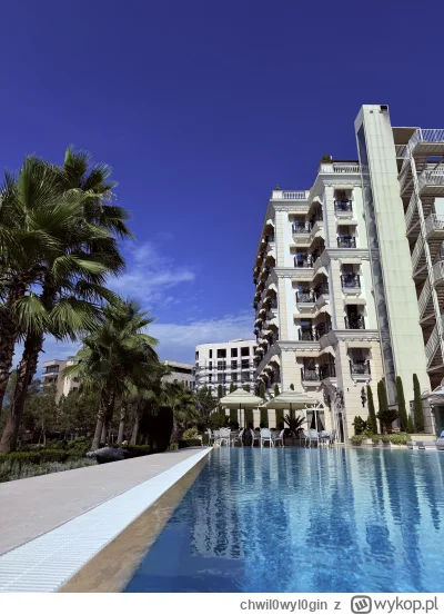 c.....n - @bartekppp: hahaha no nie, kiepsko znoszę gorąc więc za dnia muszę być przy...