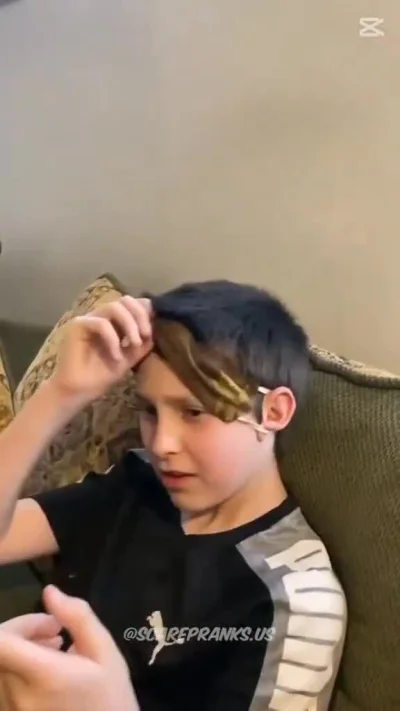 CH3j - Bawi was ten żart?
https://streamable.com/rg2qeo
#zonabijealewolnobiega #hehe...