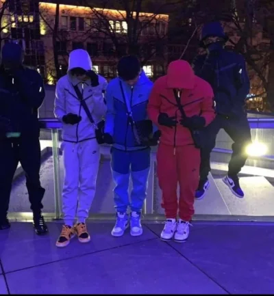 KRCZVSK - @theOstry: Dzieci rozpłodników. xD Wyrzekną się starych, dwa razy zmienią p...