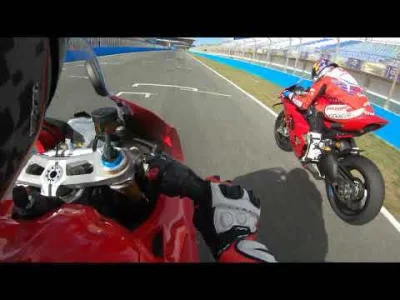 PiersiowkaPelnaZiol - #motogp #motocykle

Wytłumaczy mi ktoś sytuację z 1:24 ten kier...