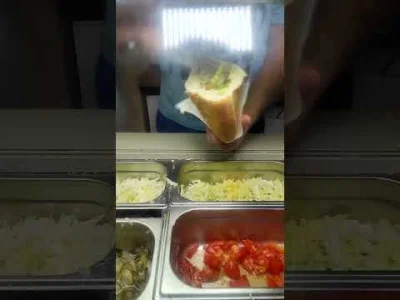 antistar1 - #przegryw
Chłopy by zjadły taką bułeczkę Fornala co waży ponad 1 kg?