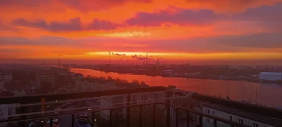 Dumle007 - Taki ładny widok o 7:32 uchwyciłem kalkulatorem ( ͡° ͜ʖ ͡°) #gdansk