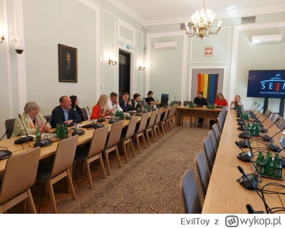 EvilToy - Dzisiaj polski Sejm najpiękniejszy (｡◕‿‿◕｡)

#neuropa #bekazprawakow #lgbt