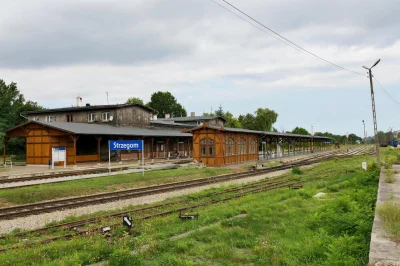 RegierungsratWalterFrank - Strzegom | Architektura stacji kolejowej

Stacja na której...