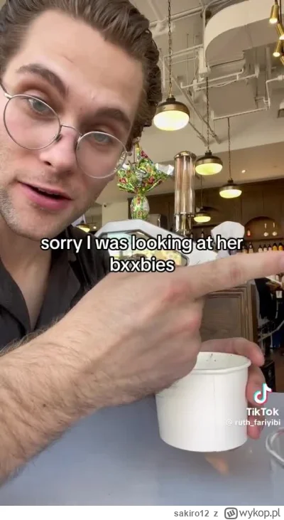 sakiro12 - Obrzydliwe, jak taki Chad może mieć mokebianke i do tego taką 3/10 , chłop...