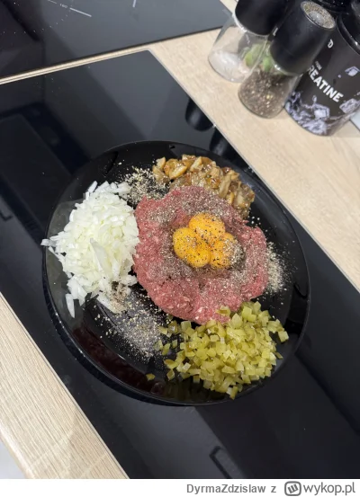 DyrmaZdzislaw - Plusujcie tego 300 gramowego skur... tatara.

#nategodajcie800 #tatar...