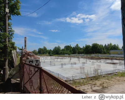 Leher - Stan prac przy inwestycji Tuwima Sky grupy HREIT w Łodzi. Jest spokojny lipco...