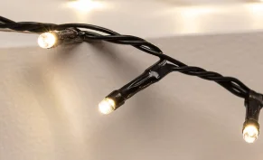 adrianoX - Co najgorszego o----------e za dzieciaka? Ja znalazłem uciętą lampkę choin...