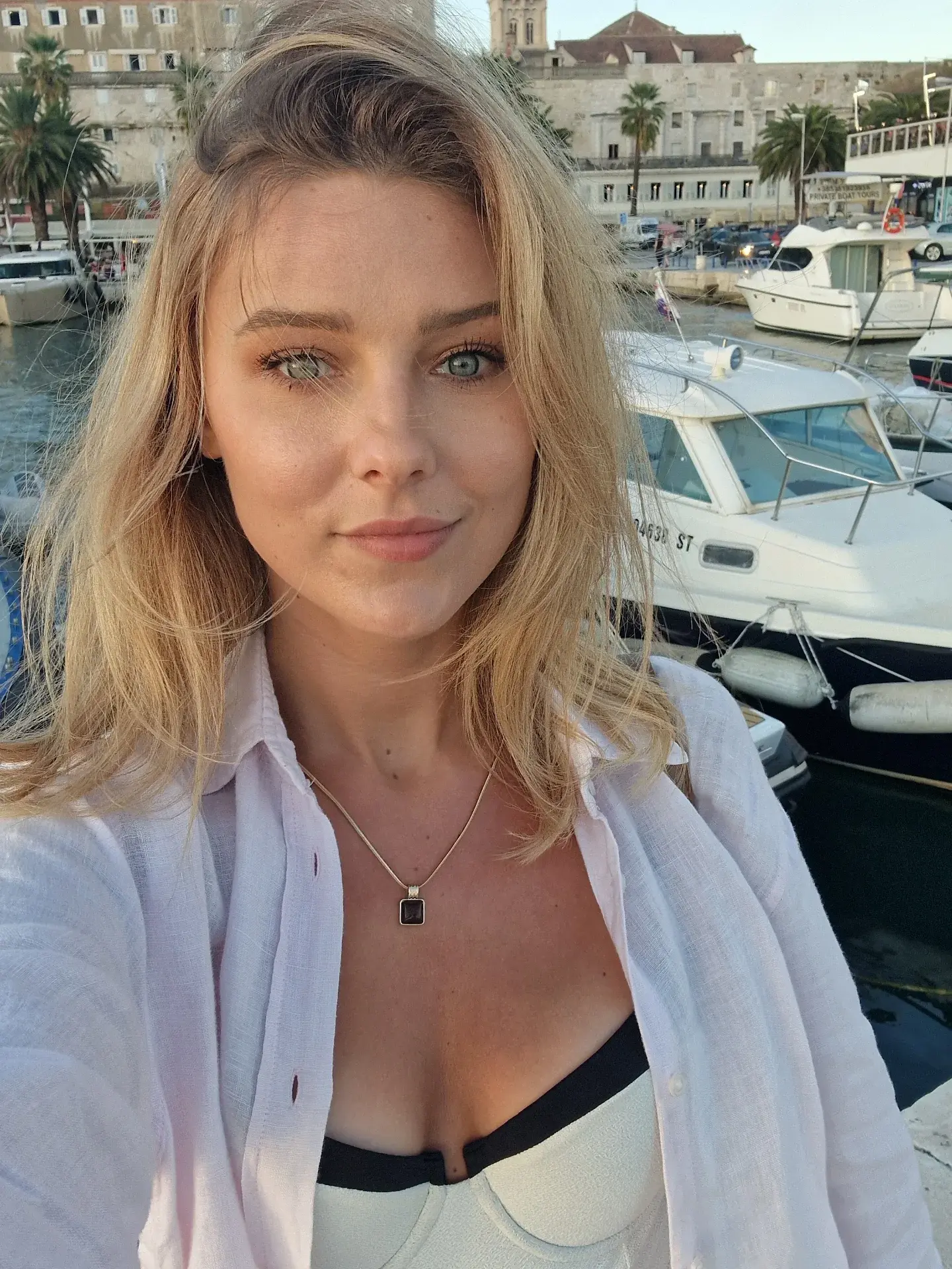 FrizPL_ - Pani Karolina z Polsatu to ładna kobieta 
#ladnapani #m--f