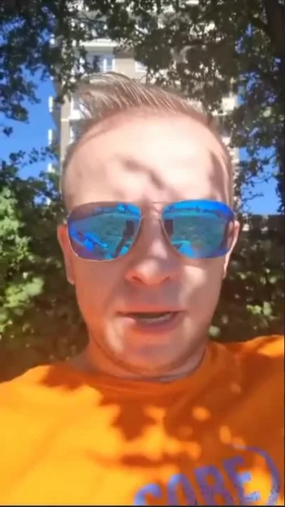 BrightBeamBuddha - #sebcel 

To kobieta nieidealna jest w odbiciu okularow czy tak dz...