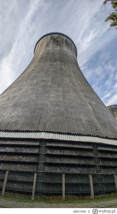 qbicone - 551 800 + 72 = 551 872

Wokoło komina

#rowerowyrownik #rower #szosa

Skryp...