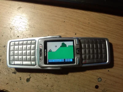 Foxbat - @hurdlejade: miałem E61 i która przez rok robiła za gameboy. Potem grałem te...