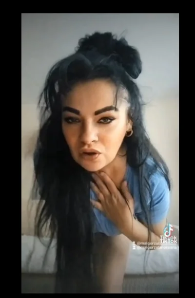 Bunch - Ale skisłem, fryzura "NA TARANTULĘ" ( ͡° ͜ʖ ͡°)
#heheszki #modadamska #beauty