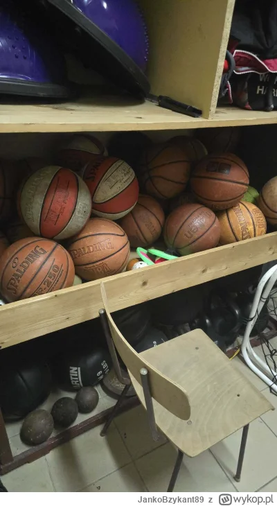 JankoBzykant89 - Wchodzisz do takiego pomieszczenia i od razu czujesz zapach ( ͡º ͜ʖ͡...