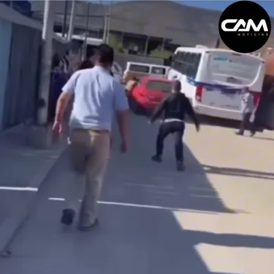 kunktator - Chwilę wcześniej próbował odzyskać skradzione rzeczy z czerwonego auta st...