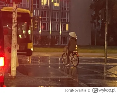 JorgNovartis - Wczoraj wieczorem spotkałem Raiden z mortal kombat na rowerze

XD