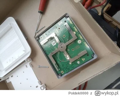 Poldek0000 - Ponoć moduł kontrolny ECU w #tesla 
#elektronika