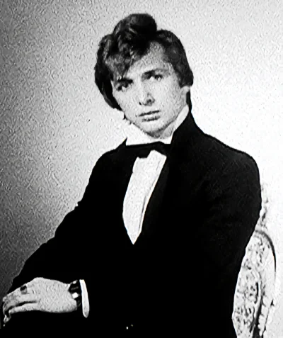 Alessandro - Jak wy copeujecie w tym życiu? 
Jedyne co mi przychodzi do głowy, co rob...