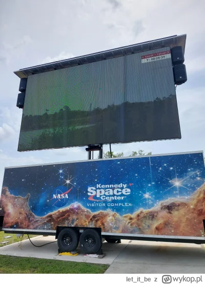 letitbe - Z takich osobistych marzeń to dziś widziałem start falcona 9 i lądowanie bo...