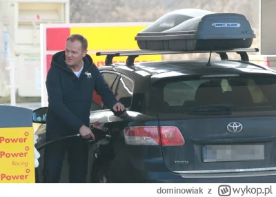 dominowiak - @Pituch: Tusk zatankował Avensisa pod korek i do bagażnika dachowego naw...