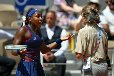 Madziol127 - Numer 2 światowego tenisa Coco Gauff odpada z igrzysk z wszystkich 3 kon...