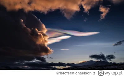 KristoferMichaelson - A mnie się taka chmura trafiła. Zdjęcie plus filmik, tam twarze...