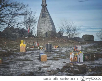 pastaallacarbonara - @Polnischefuhrer: po fajerwerkach tylko syf, nikt po sobie nie s...