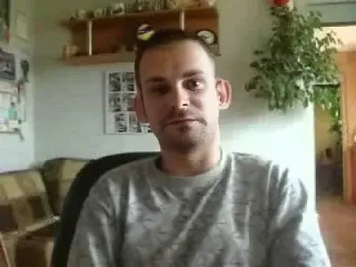 WsmietnikuNiby - No witam Wszystkich! Komentarze są niezłe o mnie. Że ty chuju, ty de...