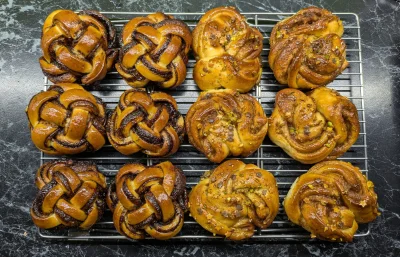 Owlosiaty-Dzik - Świąteczne b00łeczki 

#bojowkapiekarska #gotujzwykopem #pieczzwykop...