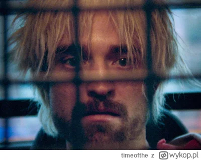 timeofthe - Pattinson z filmu Good Time wygląda jak Quebo albo raczej odwrotnie 




...