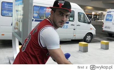 first - @KebabZostrymSosem: ( ͡° ͜ʖ ͡°)